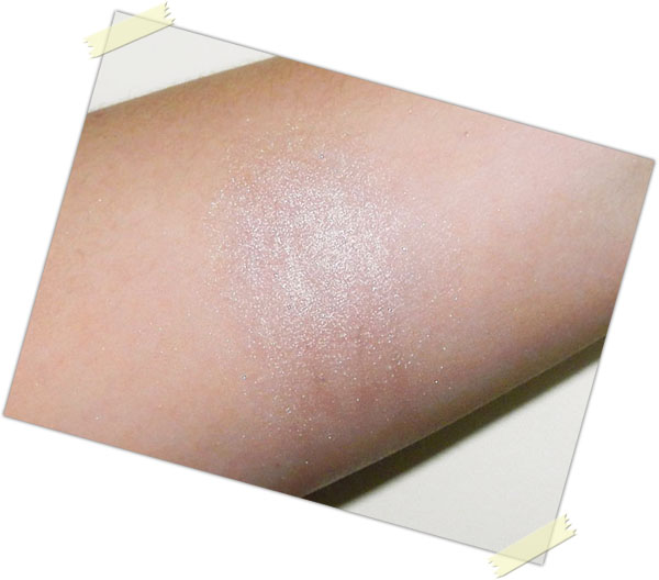 gostei-e-agora-yes-cosmetics-nude-iluminador-facial-creme-swatch