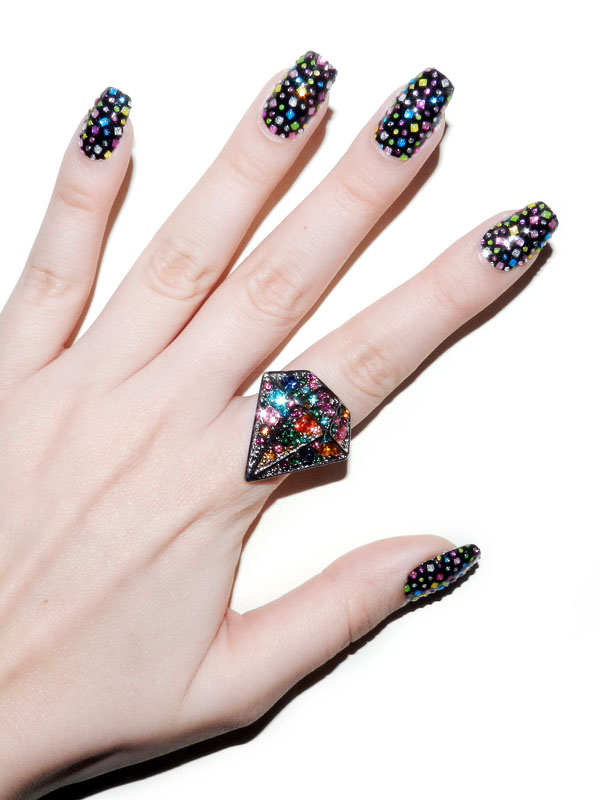 gostei-e-agora-gems-nails-first-kiss-peplum-1