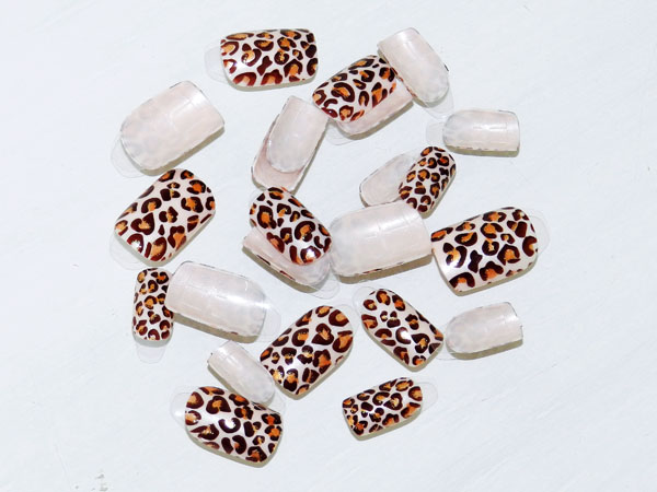 gostei-e-agora-imPRESS-Invitation-Only-leopard-print-nails-04