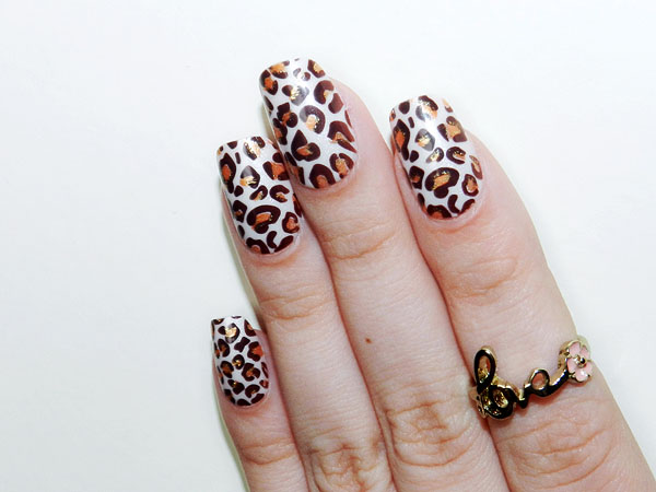 gostei-e-agora-imPRESS-Invitation-Only-leopard-print-nails-05