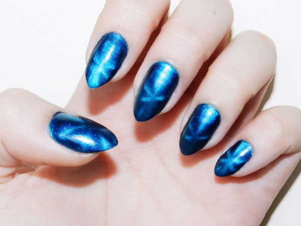 gostei-e-agora-black-crystal-esmalte-magnetic-indigo-01