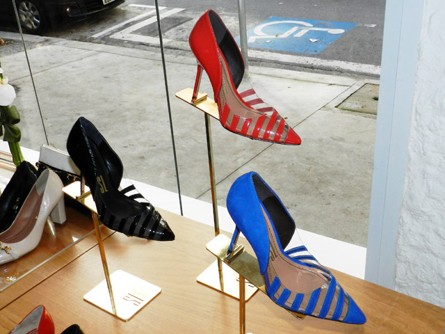 gostei-e-agora-louboutin-pivichic-inspired-santa-lolla-06