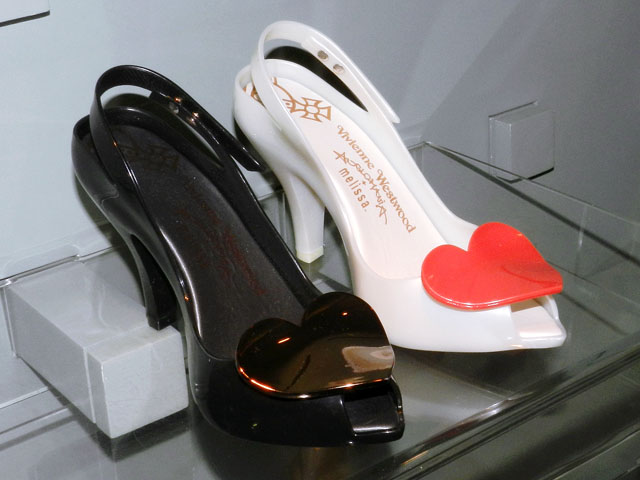 gostei-e-agora-melissa-we-are-flowers-verao-2014-lady-dragon-heart