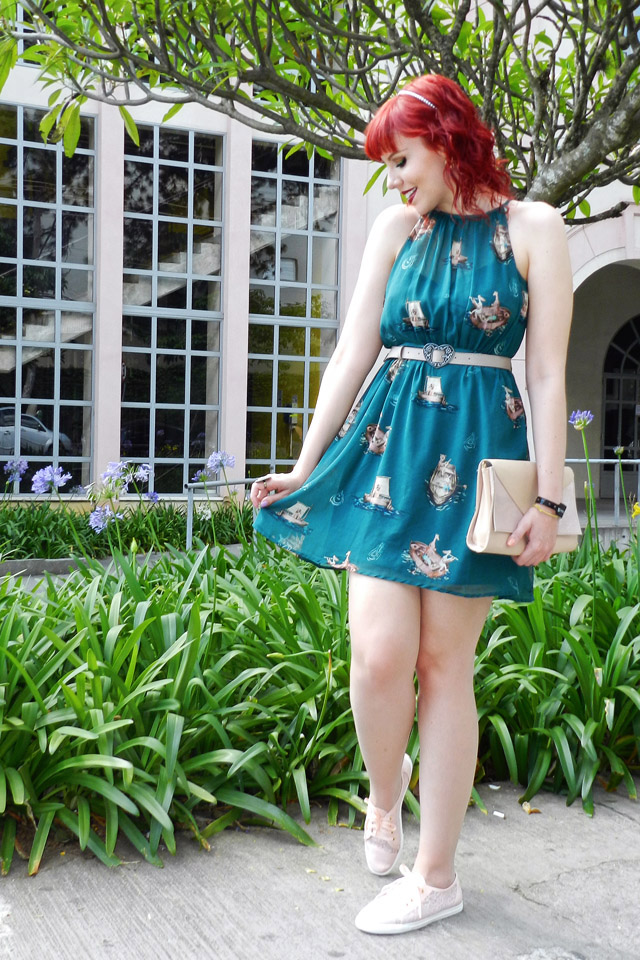 gostei-e-agora-vestido-navegando-antix-petite-jolie-belle-tenis-03