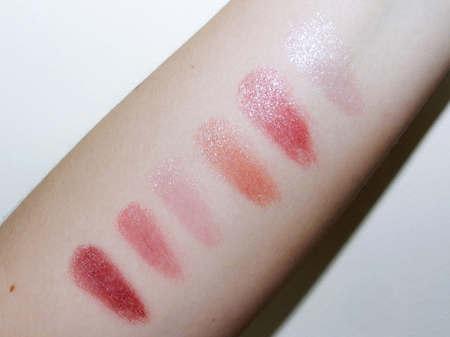 super-estojo-de-maquiagem-avon-swatches-brilhos-labiais-01