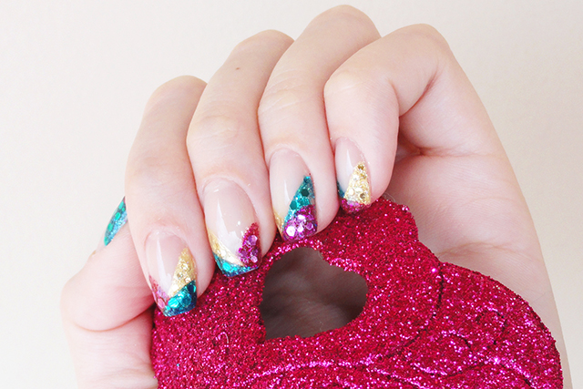 gostei-e-agora-unhas-carnaval-pontas-decoradas-com-glitter-06