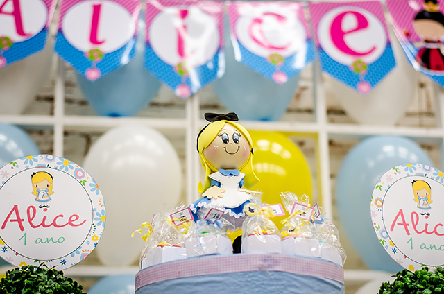 gostei-e-agora-decoracao-aniversario-infantil-alice-01