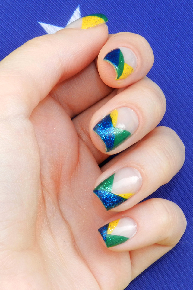 gostei-e-agora-unhas-copa-geometricas-pontas-com-glitter-03