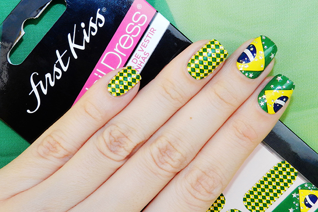 gostei-e-agora-unhas-copa-nail-dress-first-kiss-adesivo-victory-06