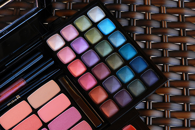palette-de-maquiagem-make-b-barroco-tropical-o-boticario-sombras-02