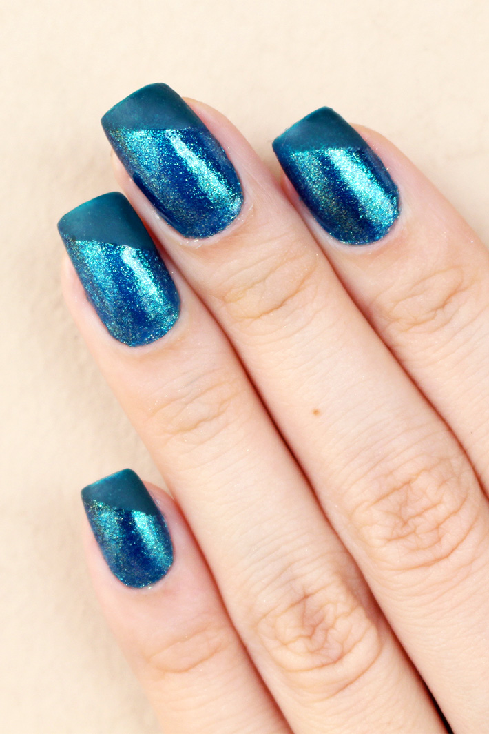 gostei-e-agora-unhas-francesinha-diagonal-kiko-530-pearly-blue-peacock-05