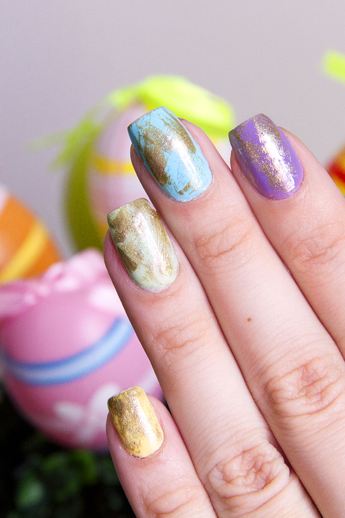 gostei-e-agora-unhas-pascoa-decorada-dourado-2