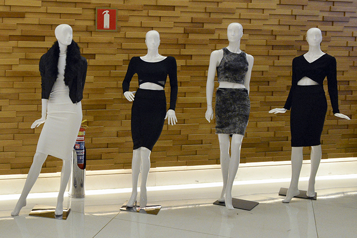 gostei-e-agora-kim-kardashian-para-cea-05