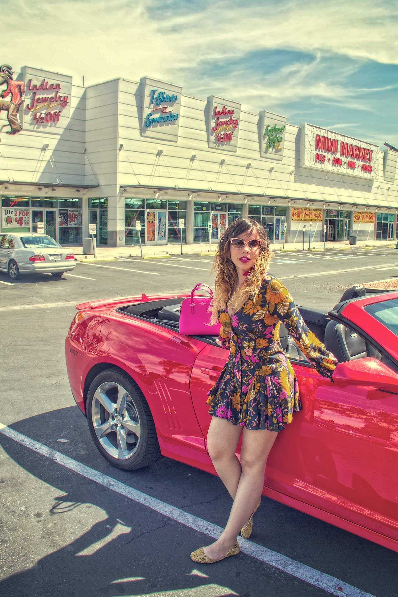 gostei-e-agora-vestido-farm-estampa-floral-poli-bolsa-kate-space-cedar-street-maise-vivid-snapdragon-01