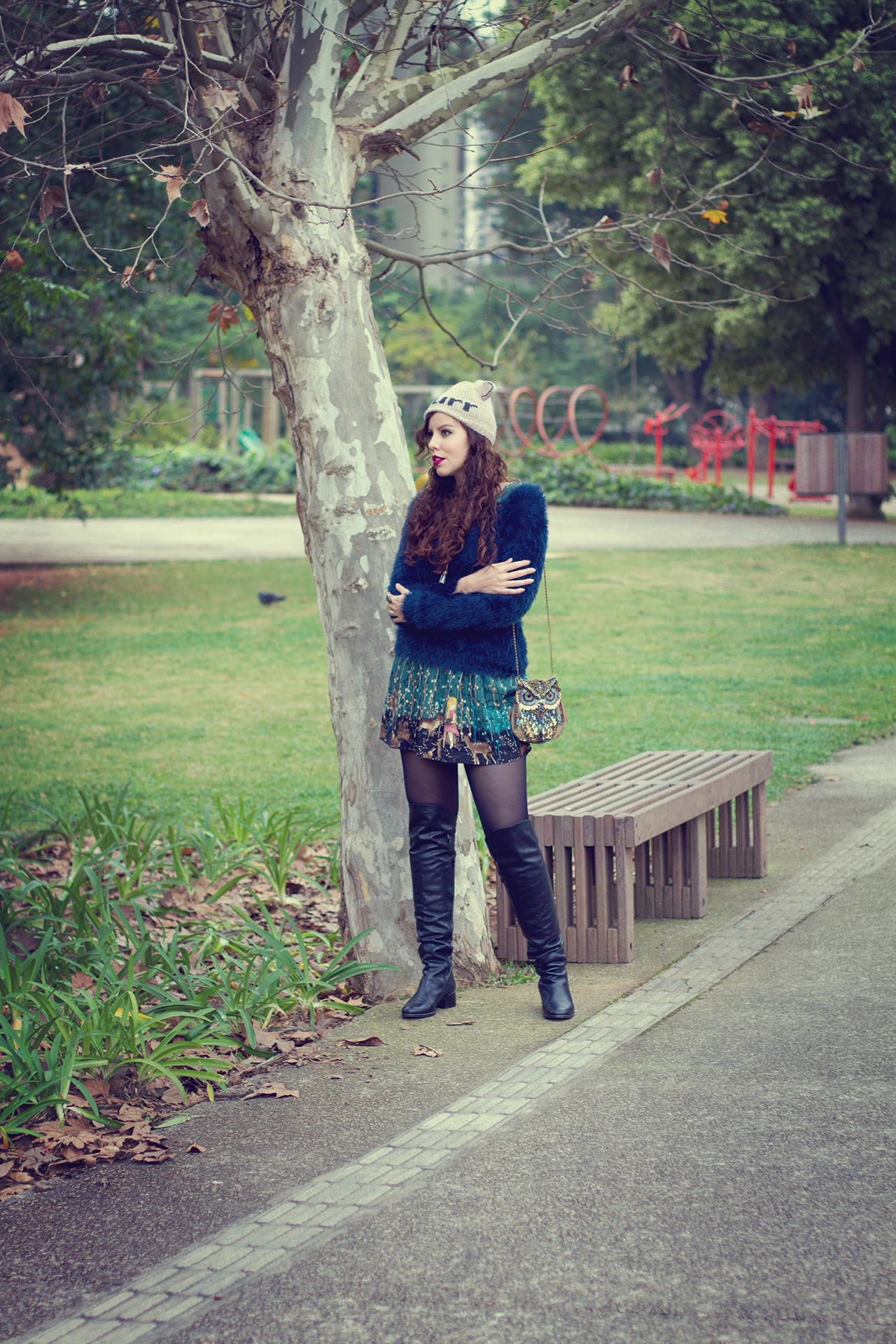 gostei-e-agora-look-inverno-fluffy-sweater-vestido-amizade-antix-bota-over-the-knee-03