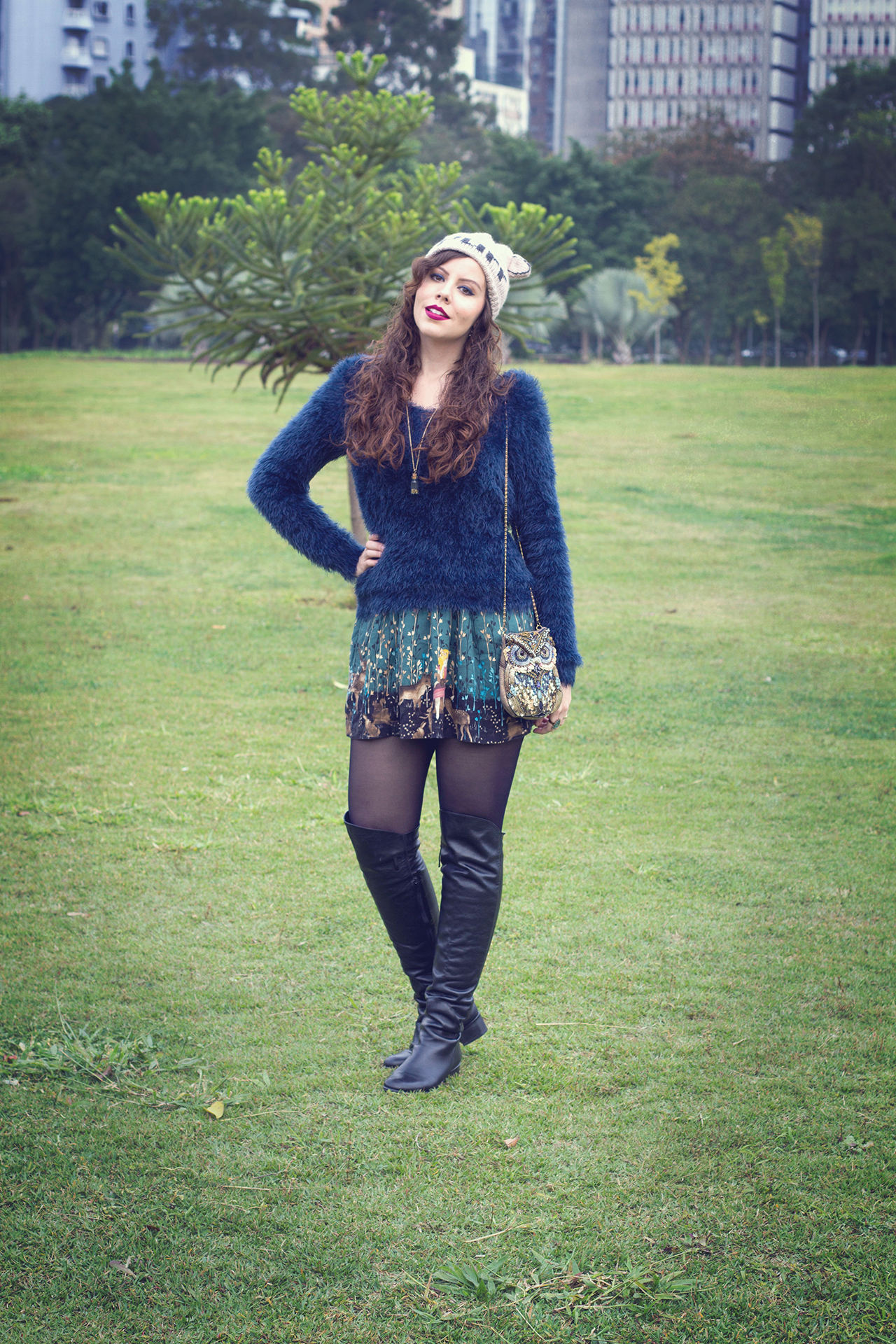 gostei-e-agora-look-inverno-fluffy-sweater-vestido-amizade-antix-bota-over-the-knee-09