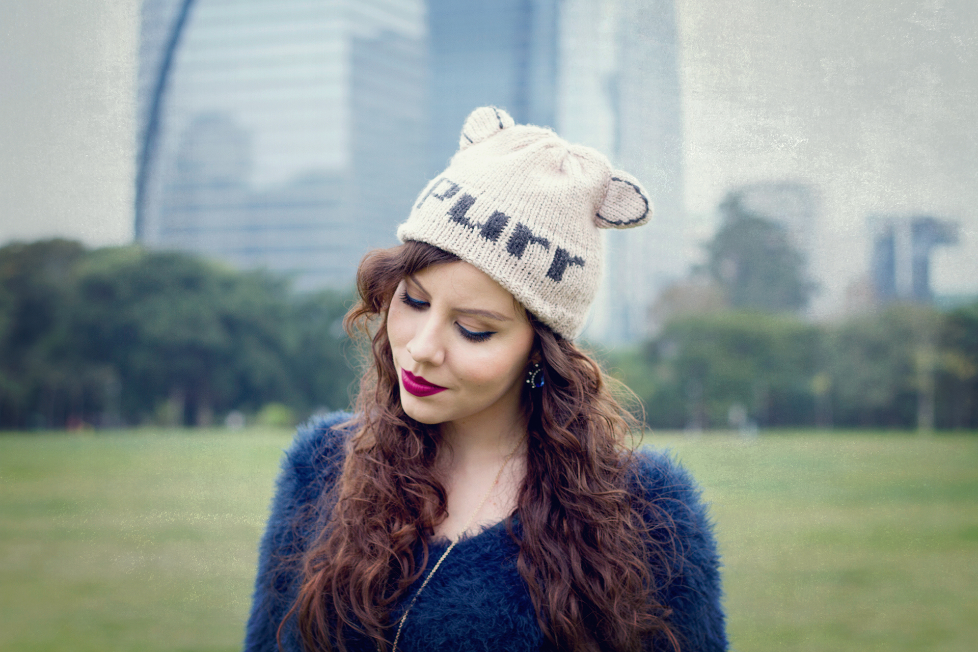 gostei-e-agora-look-inverno-fluffy-sweater-vestido-amizade-antix-bota-over-the-knee-17