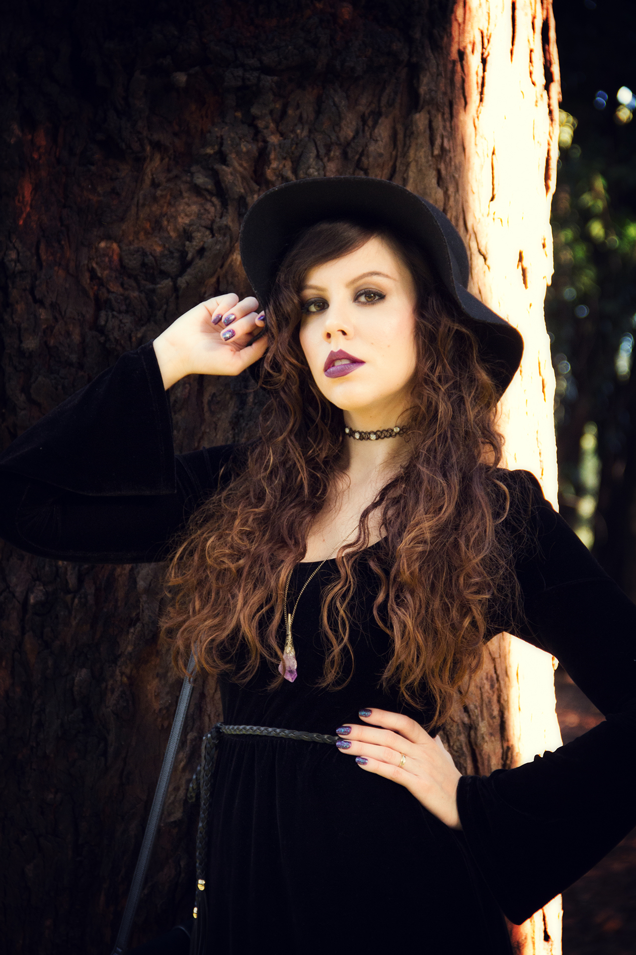 gostei-e-agora-look-boho-witch-vestido-de-veludo-manga-flare-maria-filo-para-cea-joyce-nunes-04
