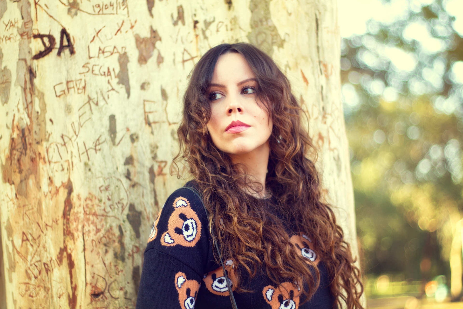 gostei-e-agora-sweater-de-ursinho-saia-botoes-na-frente-couro-13