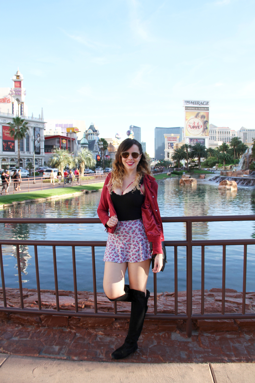 gostei-e-agora-jaqueta-de-franjas-strappy-bra-vinho-saia-floral-over-the-knee-boot-02