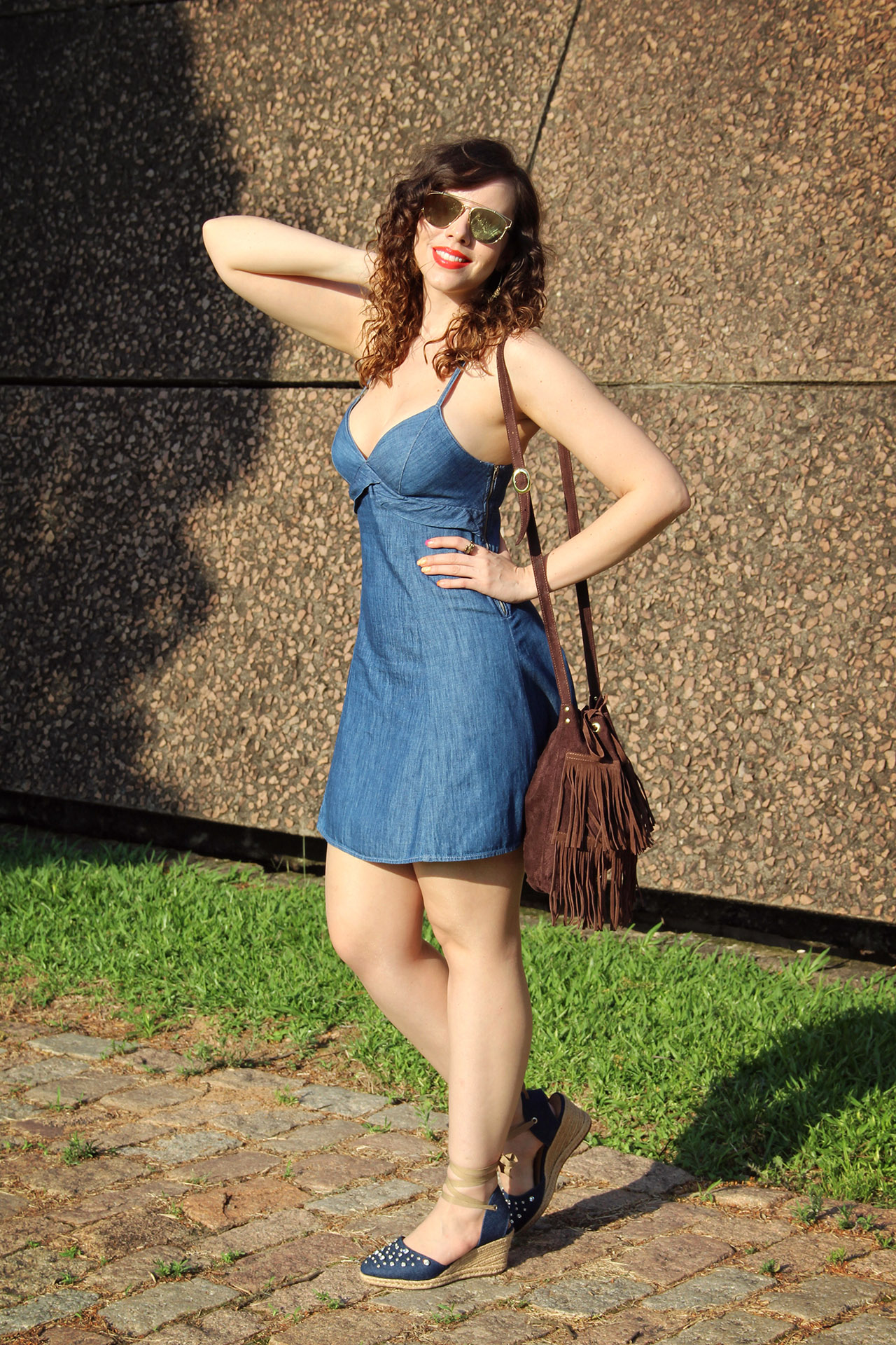 gostei-e-agora-total-jeans-vestido-espadrille-schutz-dior-technologic-02