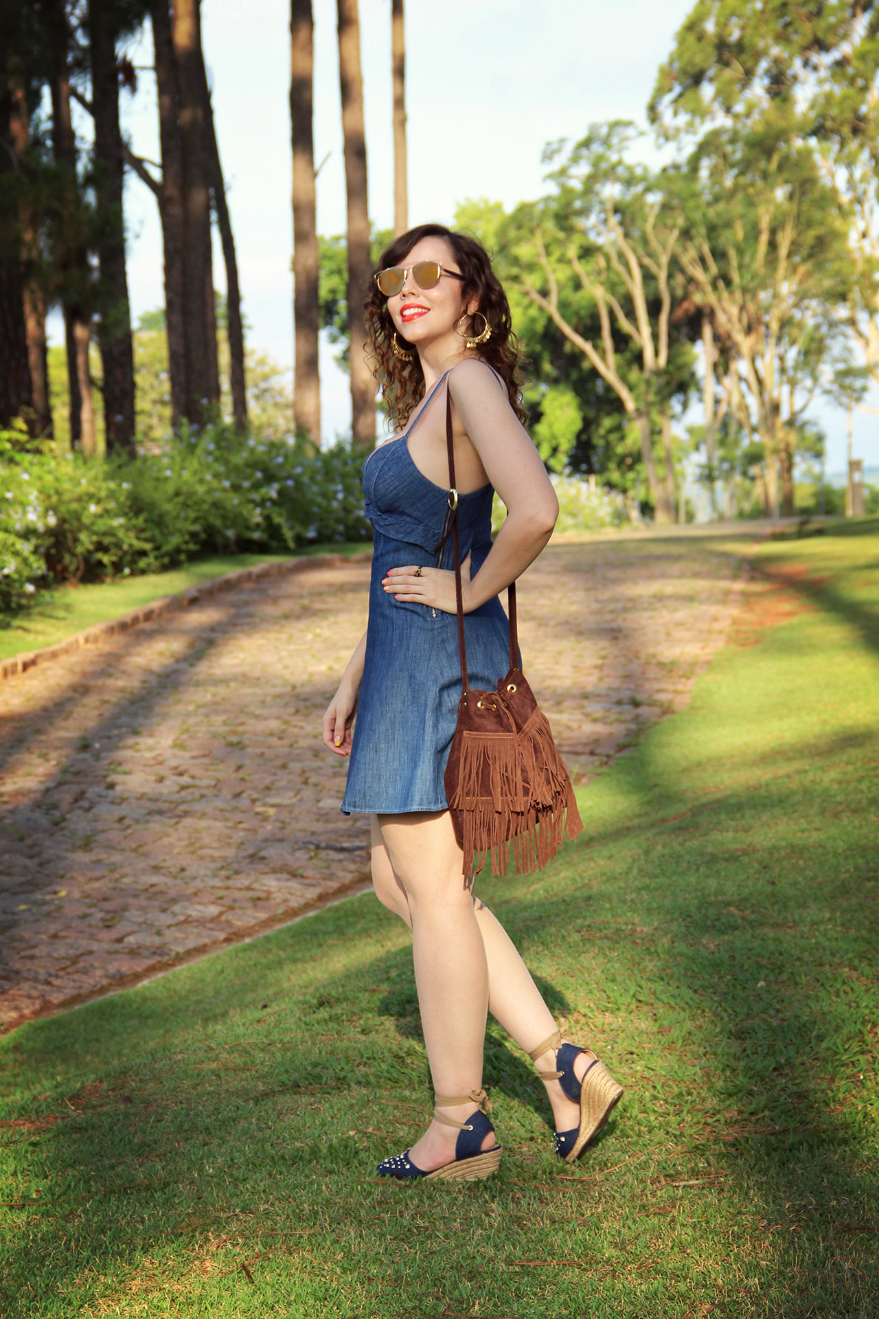 gostei-e-agora-total-jeans-vestido-espadrille-schutz-dior-technologic-09