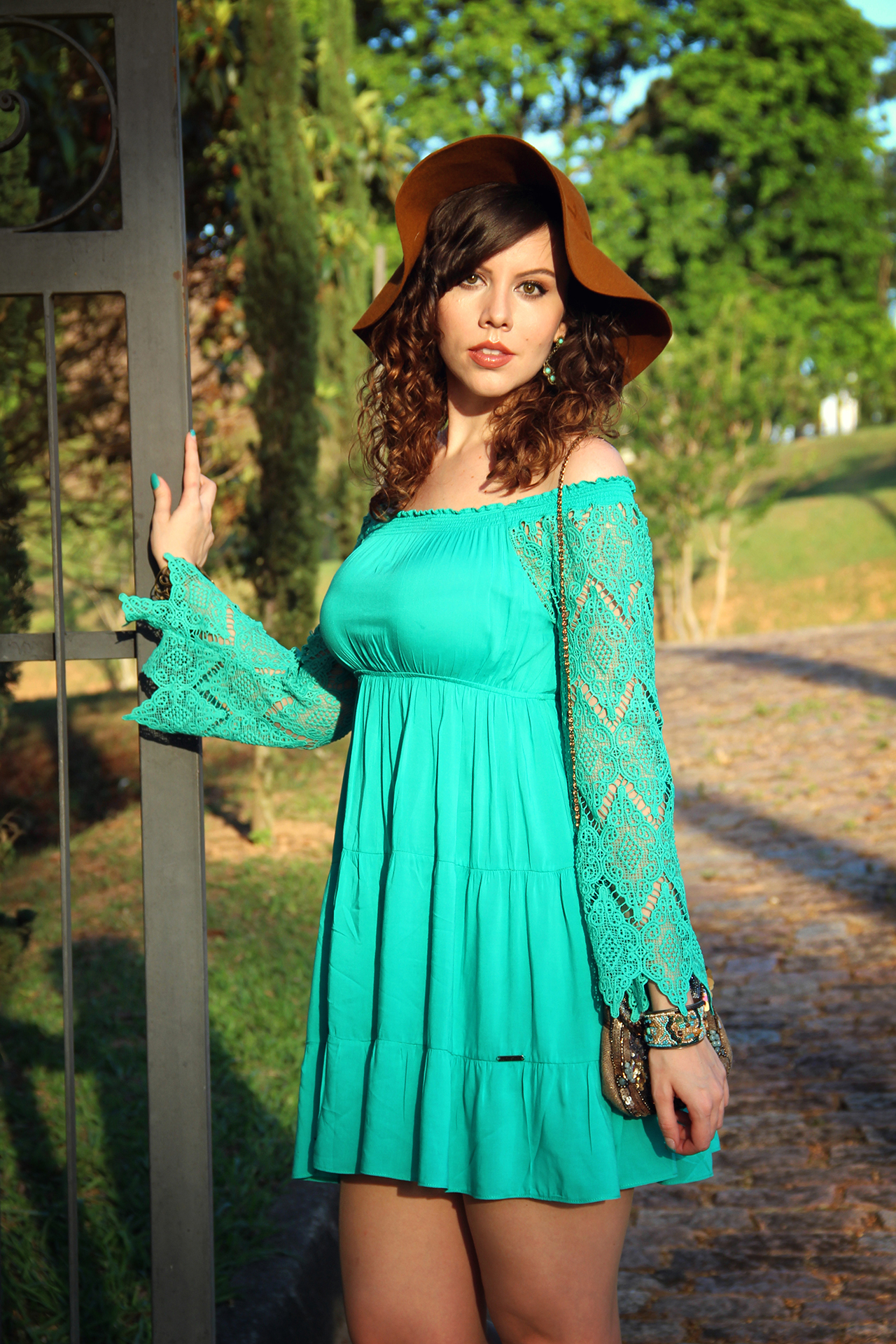 gostei-e-agora-vestido-ciganinha-verde-guipir-sandalia-gladiadora-03