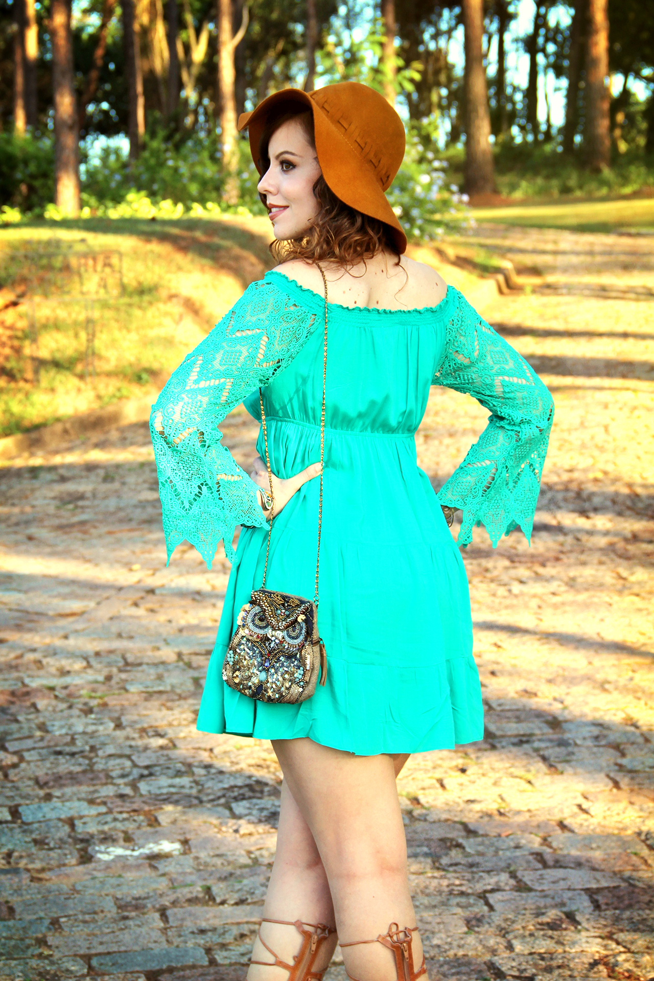 gostei-e-agora-vestido-ciganinha-verde-guipir-sandalia-gladiadora-06