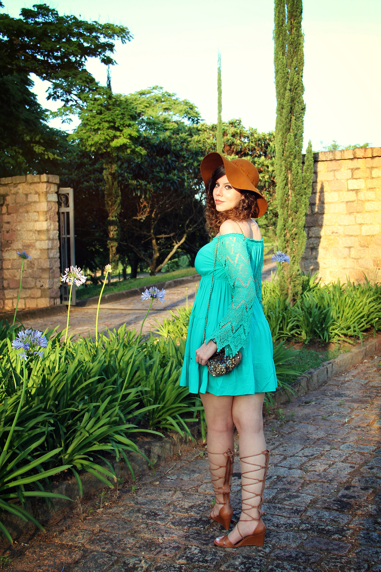 gostei-e-agora-vestido-ciganinha-verde-guipir-sandalia-gladiadora-08