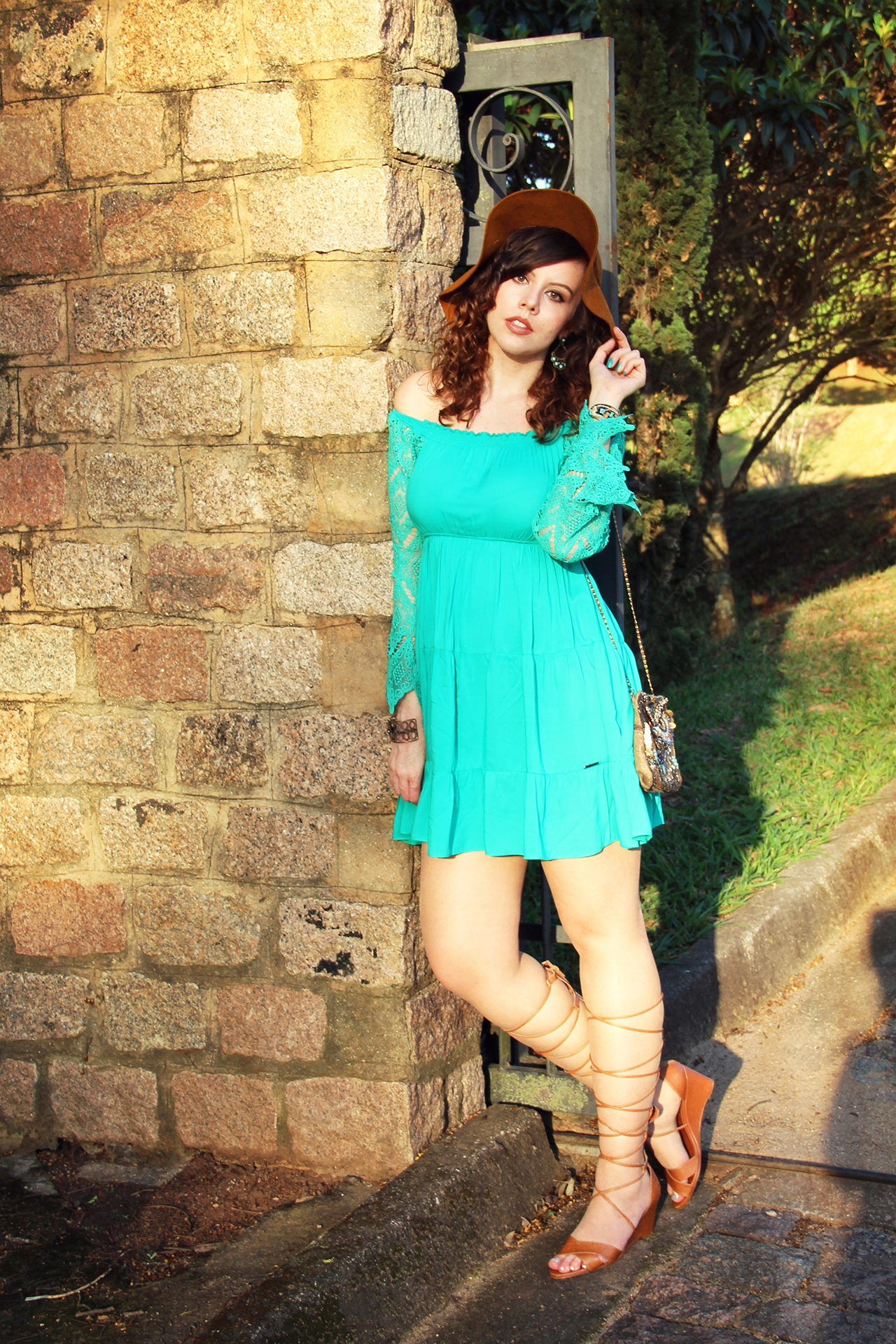 gostei-e-agora-vestido-ciganinha-verde-guipir-sandalia-gladiadora-11-joyce-nunes