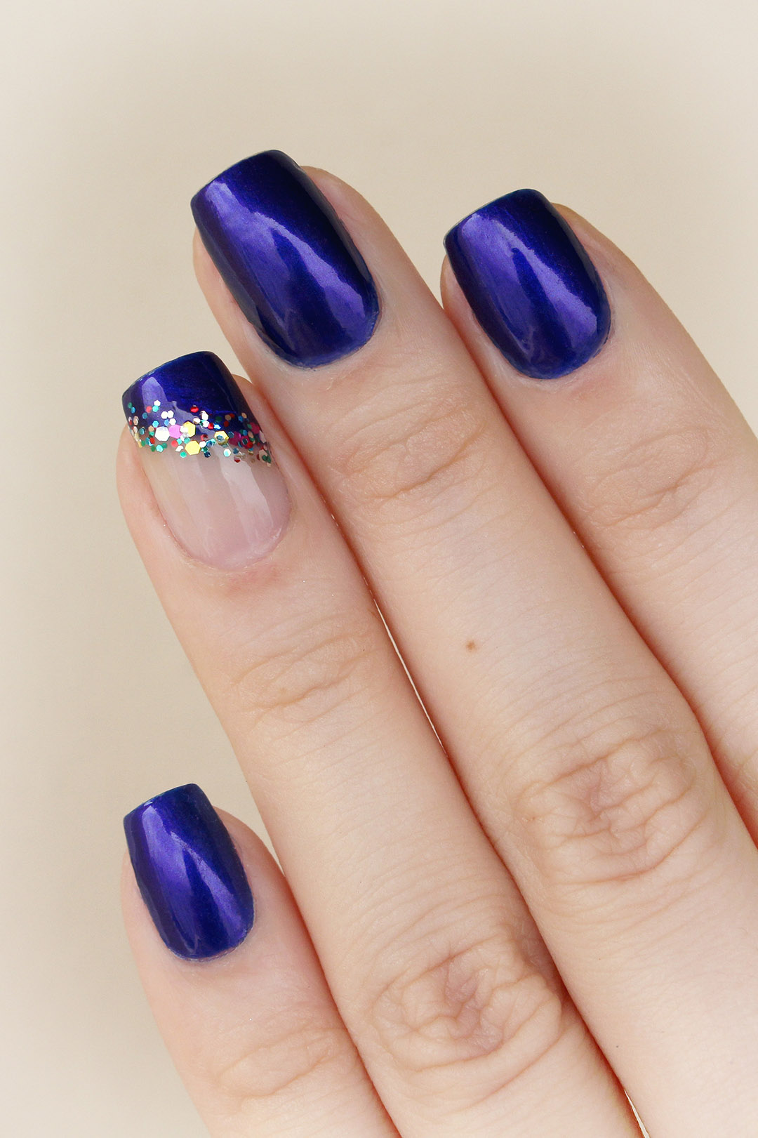 gostei-e-agora-colorama-gio-antonelli-desce-do-salto-unhas-negativas-03
