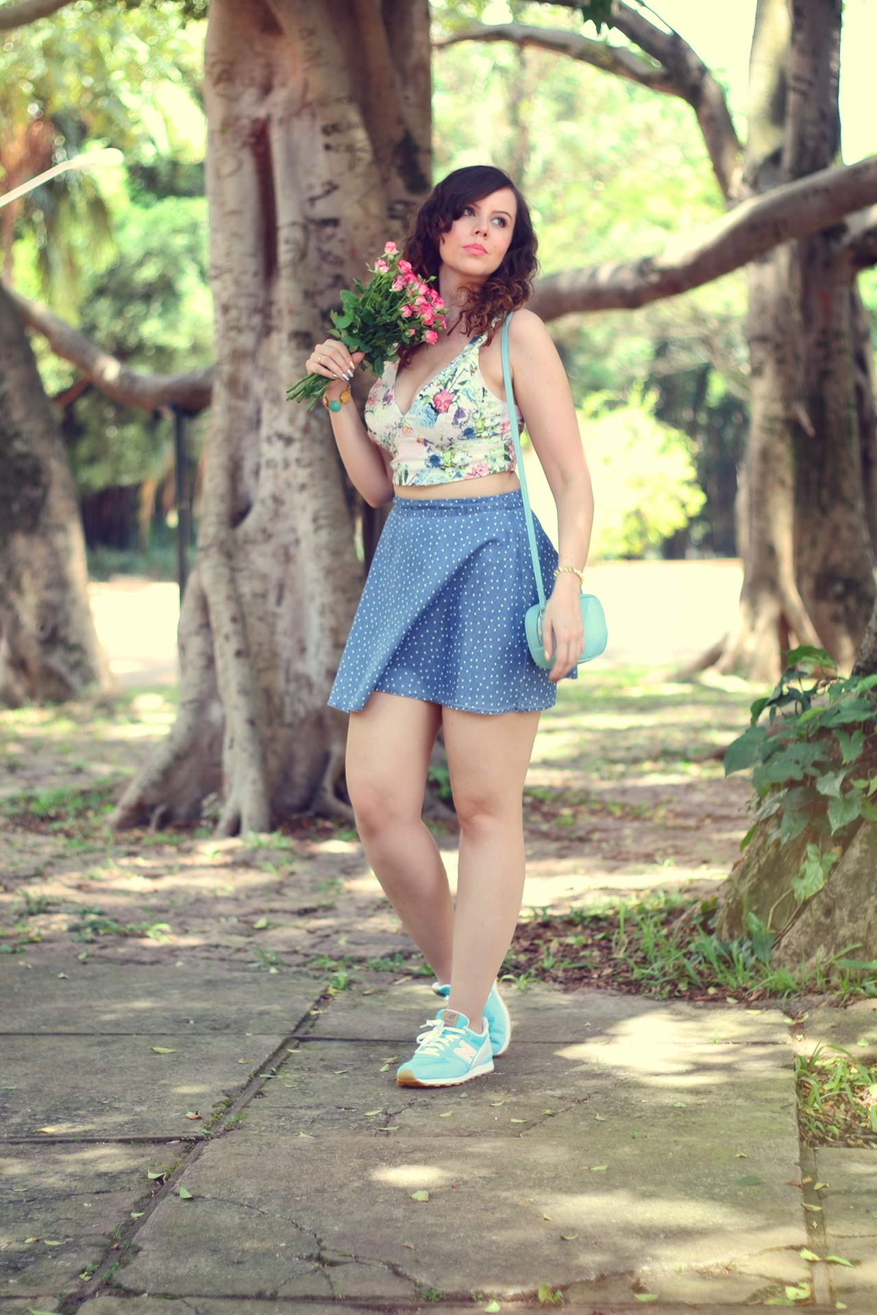 gostei-e-agora-top-cropped-floral-saia-jeans-poas-new-balance-05