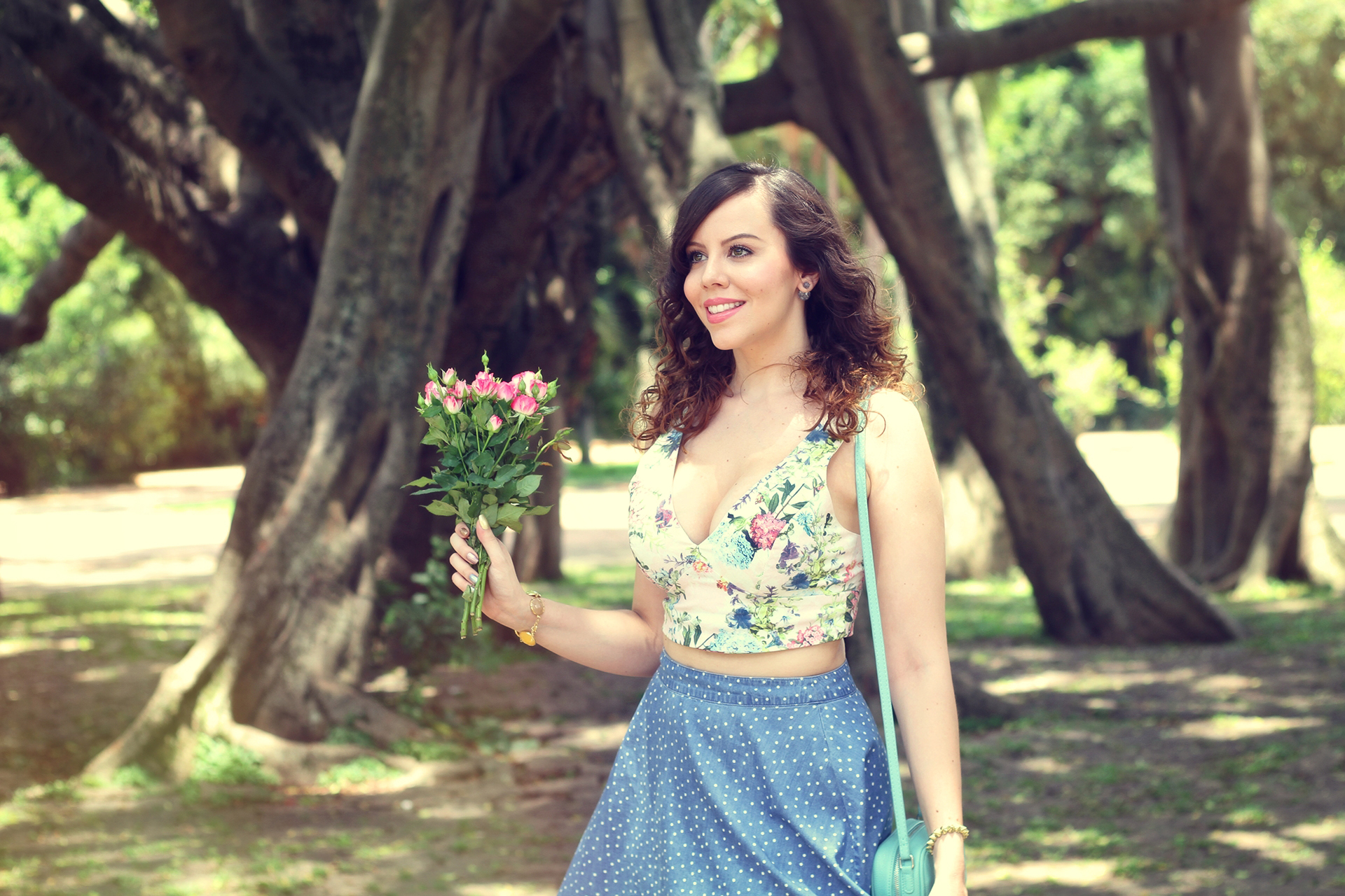 gostei-e-agora-top-cropped-floral-saia-jeans-poas-new-balance-11