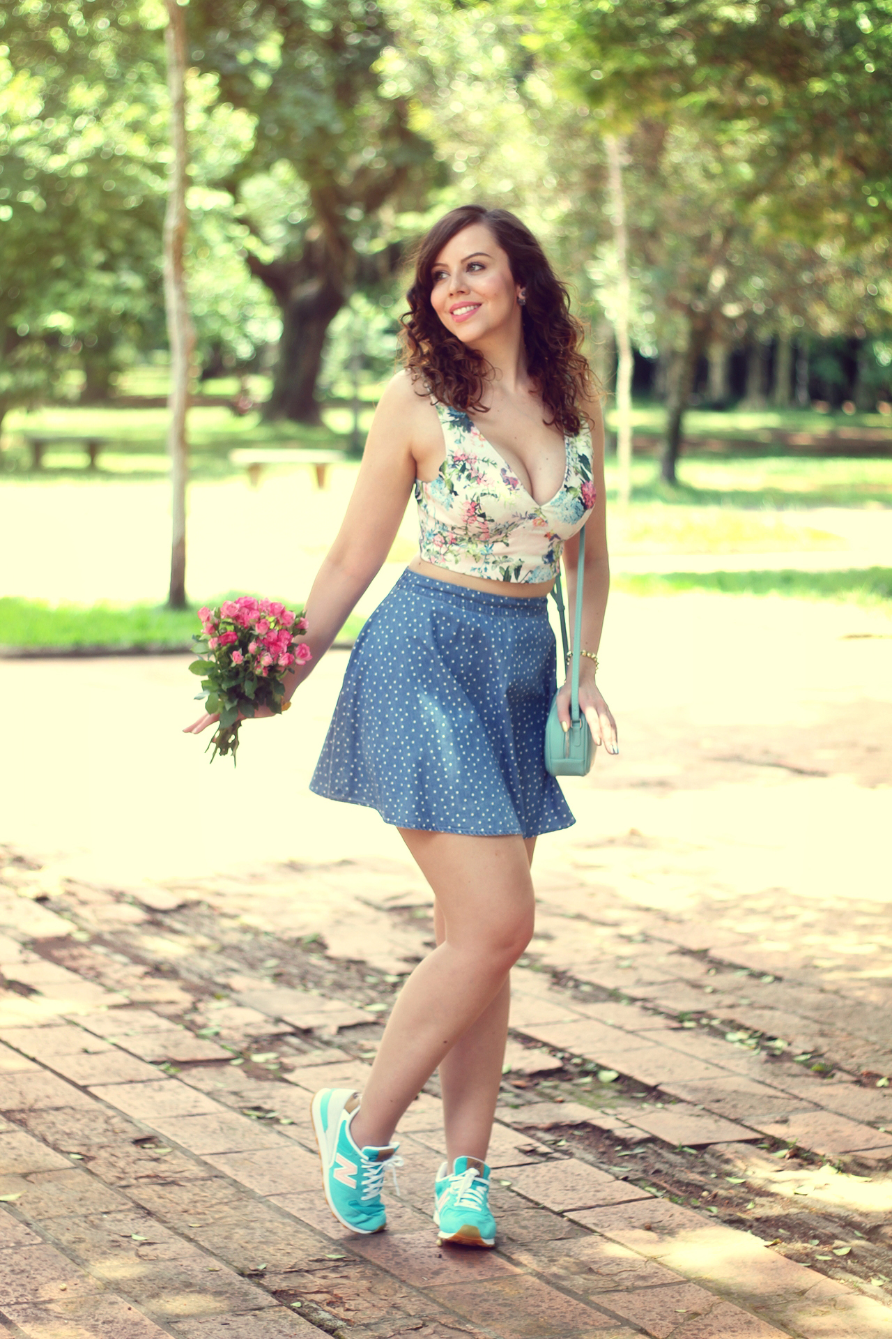 gostei-e-agora-top-cropped-floral-saia-jeans-poas-new-balance-13