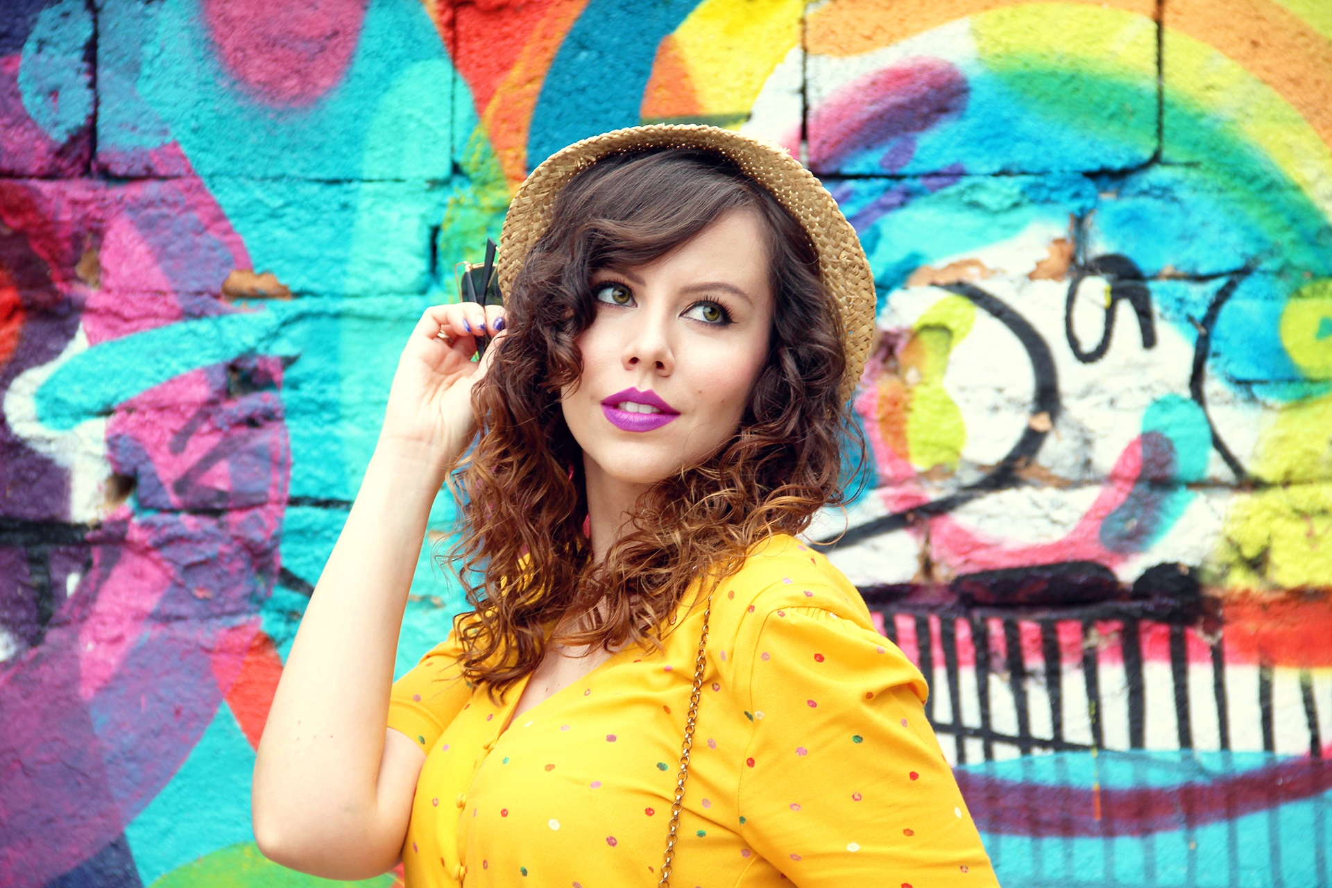 ostei-e-agora-look-macaquinho-amarelo-poa-tenis-keds-suede-dior-technologic-beco-do-batman-06