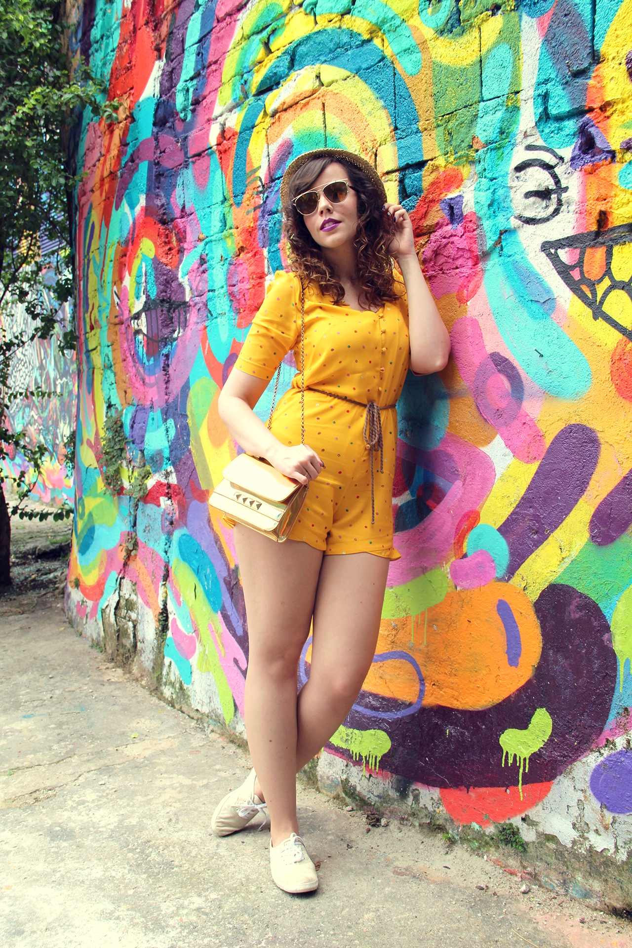 ostei-e-agora-look-macaquinho-amarelo-poa-tenis-keds-suede-dior-technologic-beco-do-batman-07