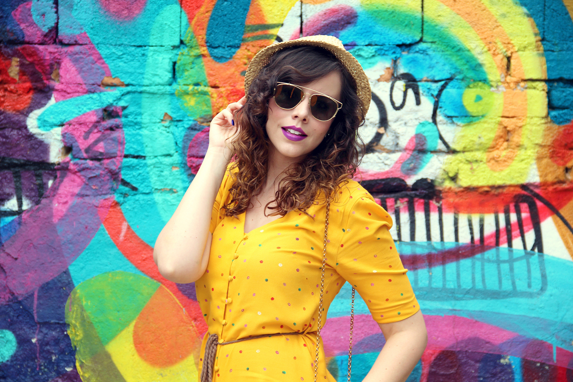 ostei-e-agora-look-macaquinho-amarelo-poa-tenis-keds-suede-dior-technologic-beco-do-batman-10