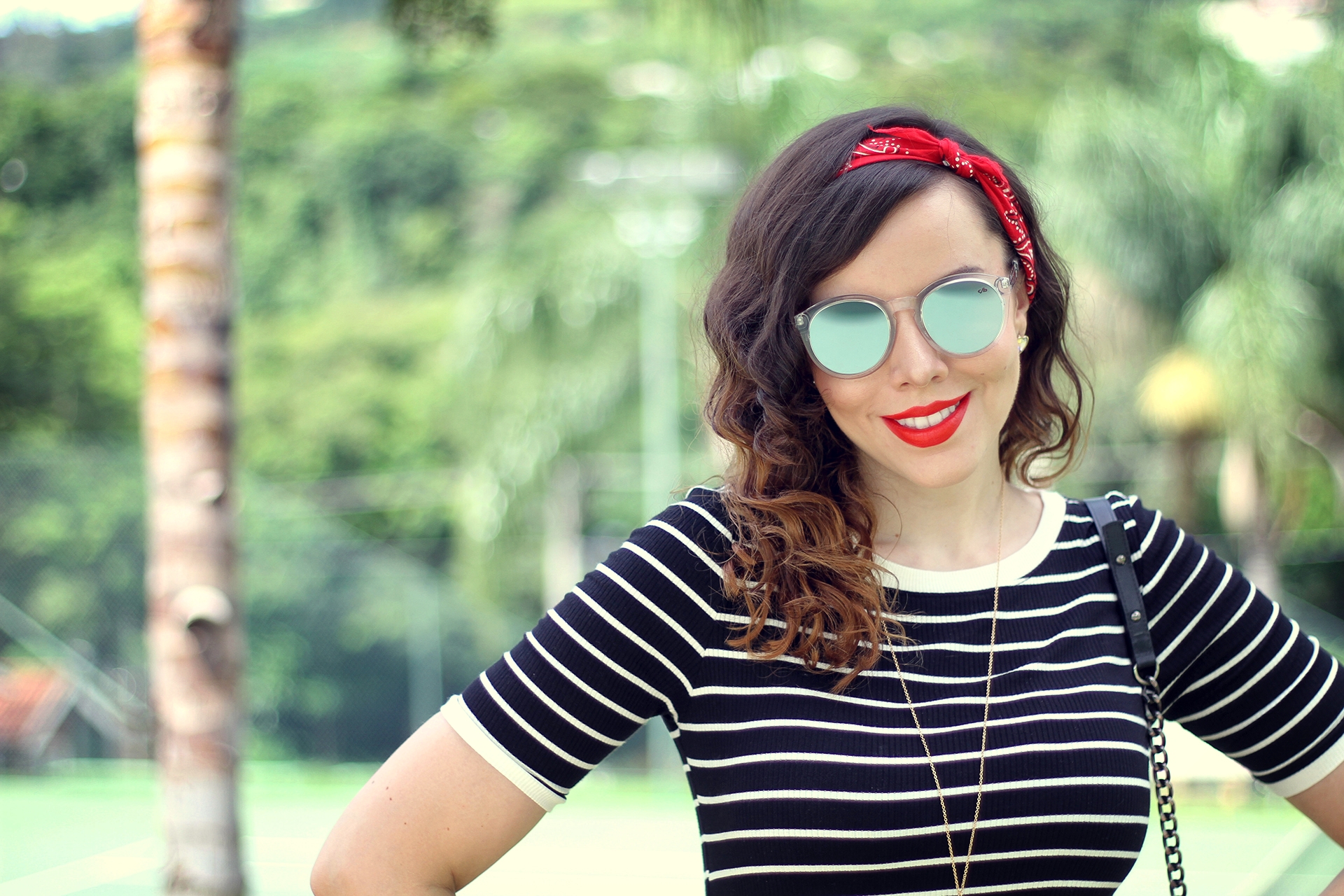 gostei-e-agora-t-shirt-dress-listrado-bandana-tenis-converse-09