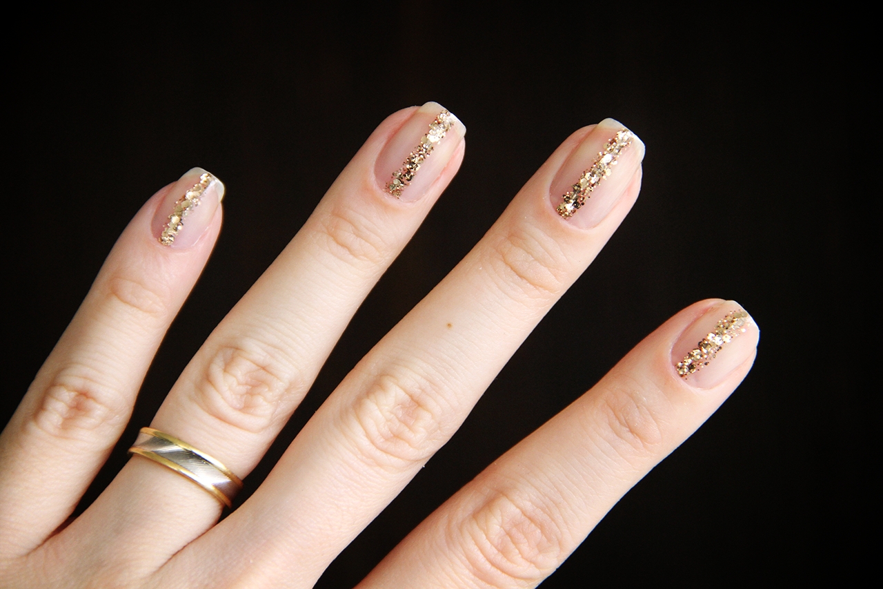 gostei-e-agora-unhas-negativas-com-glitter-04
