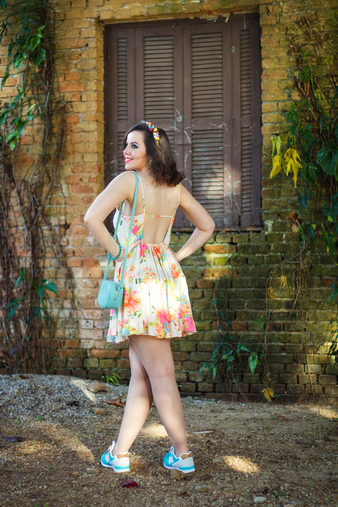 gostei-e-agora-look-carnavalesco-verao-vestido-floral-fluor-farm-coroa-de-flores-04