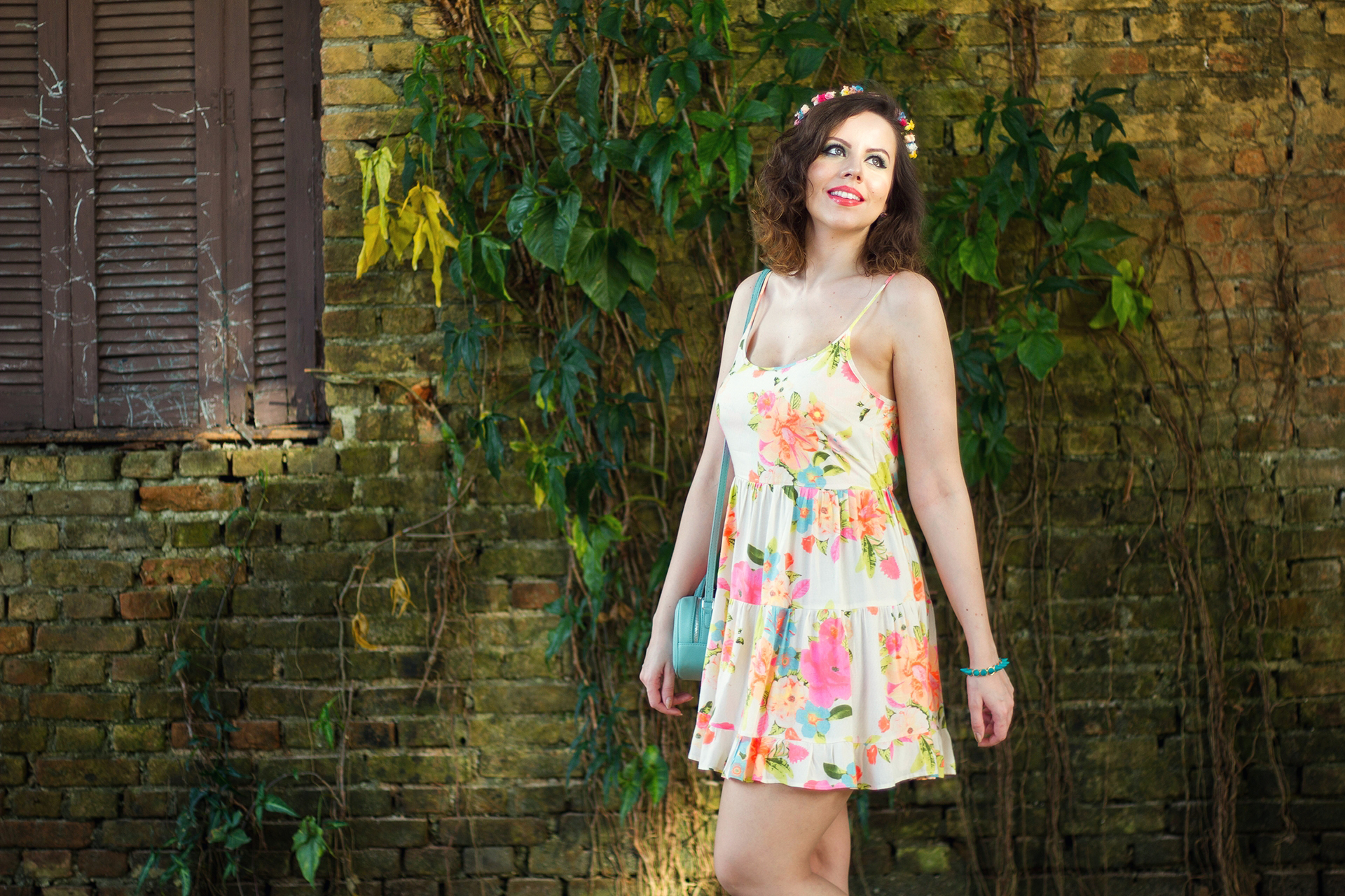 gostei-e-agora-look-carnavalesco-verao-vestido-floral-fluor-farm-coroa-de-flores-05