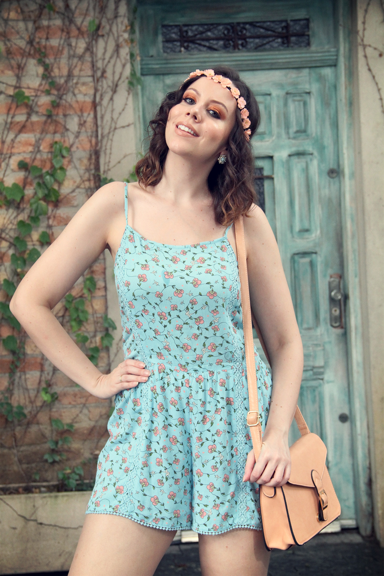 gostei-e-agora-look-macaquinho-azul-claro-floral-headband-de-flor-05
