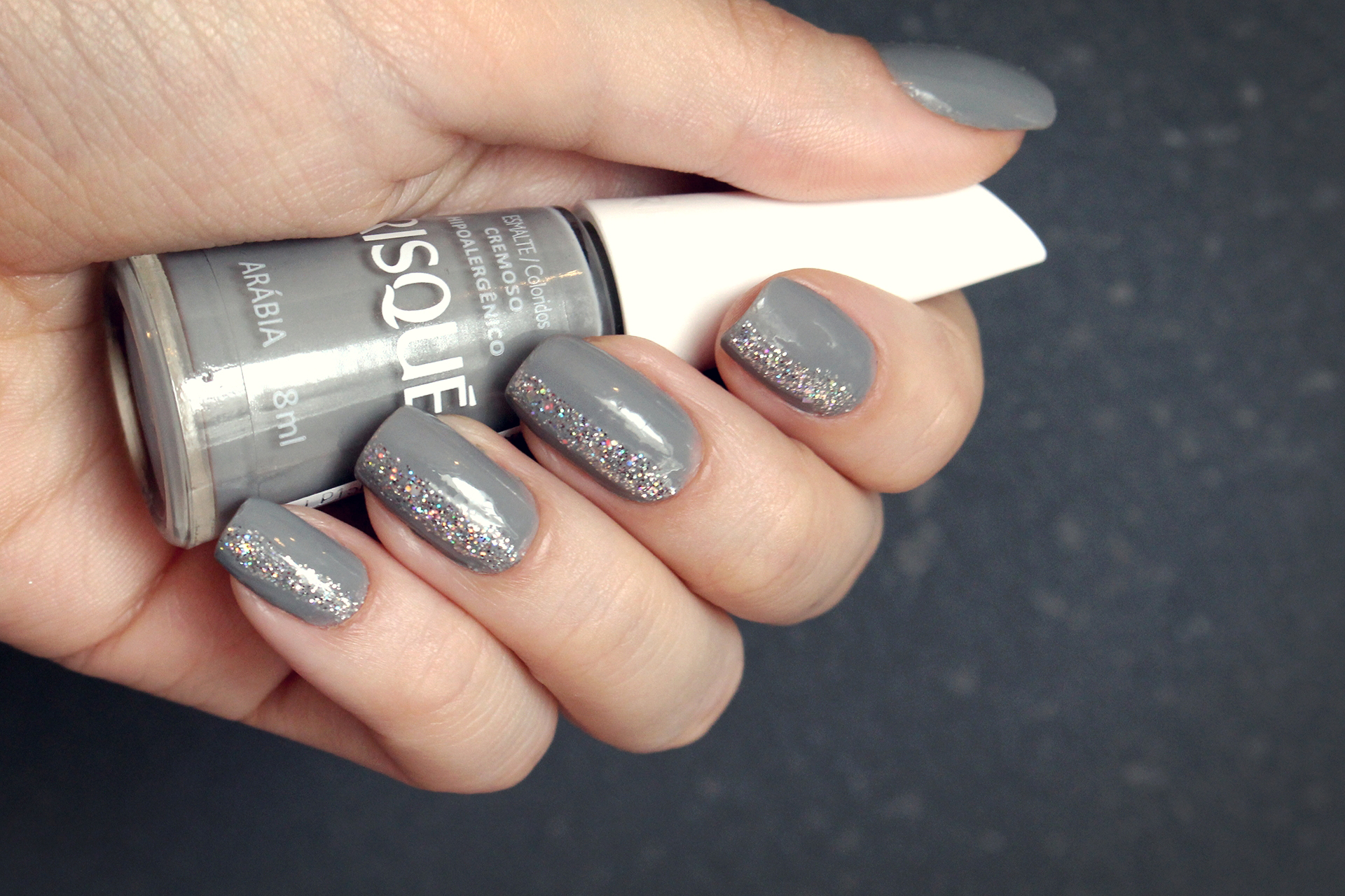 gostei-e-agora-unhas-cinza-risque-arabia-glitter-gray-nails-02