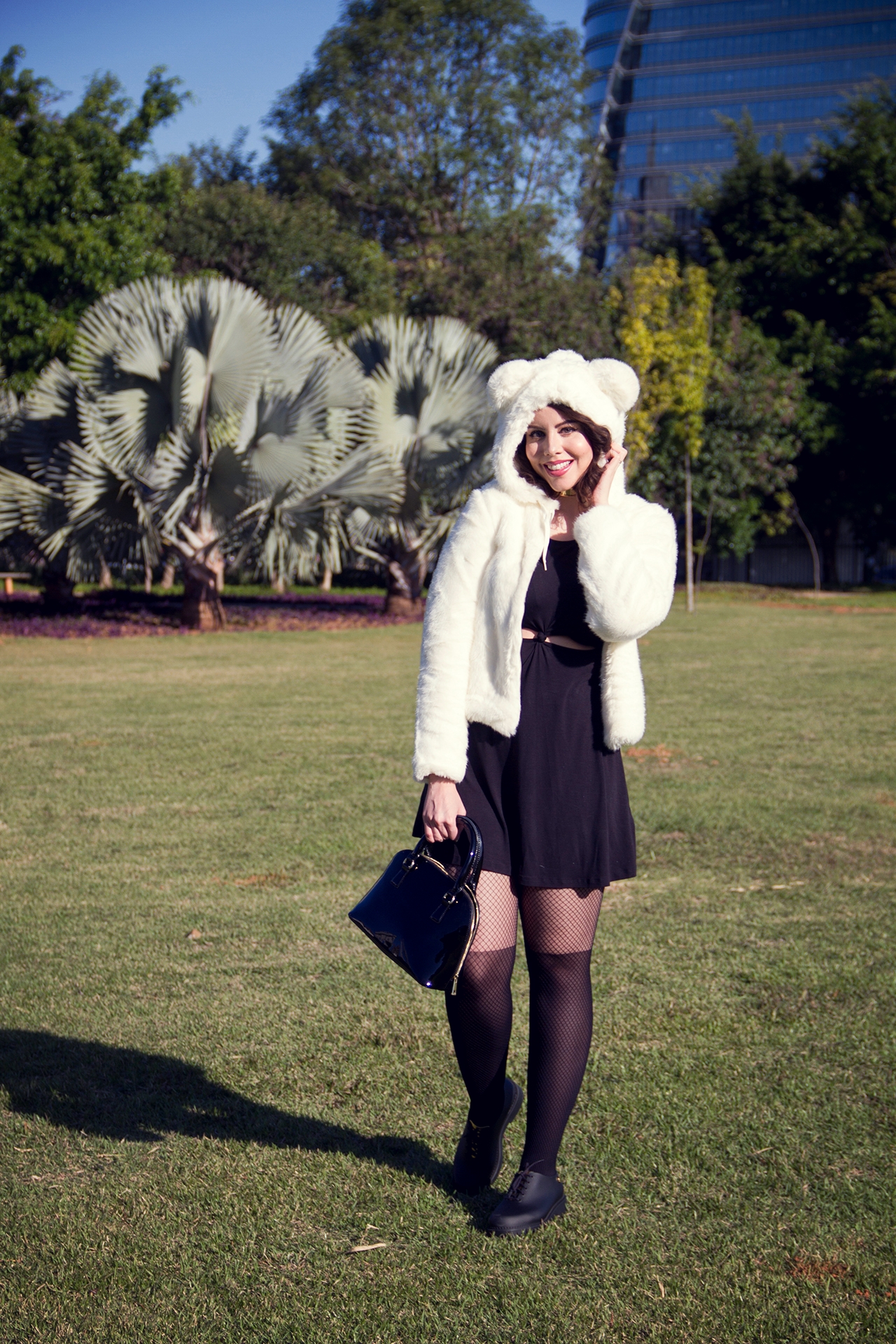gostei-e-agora-look-casaco-orelhinhas-melissa-grunge-special-09