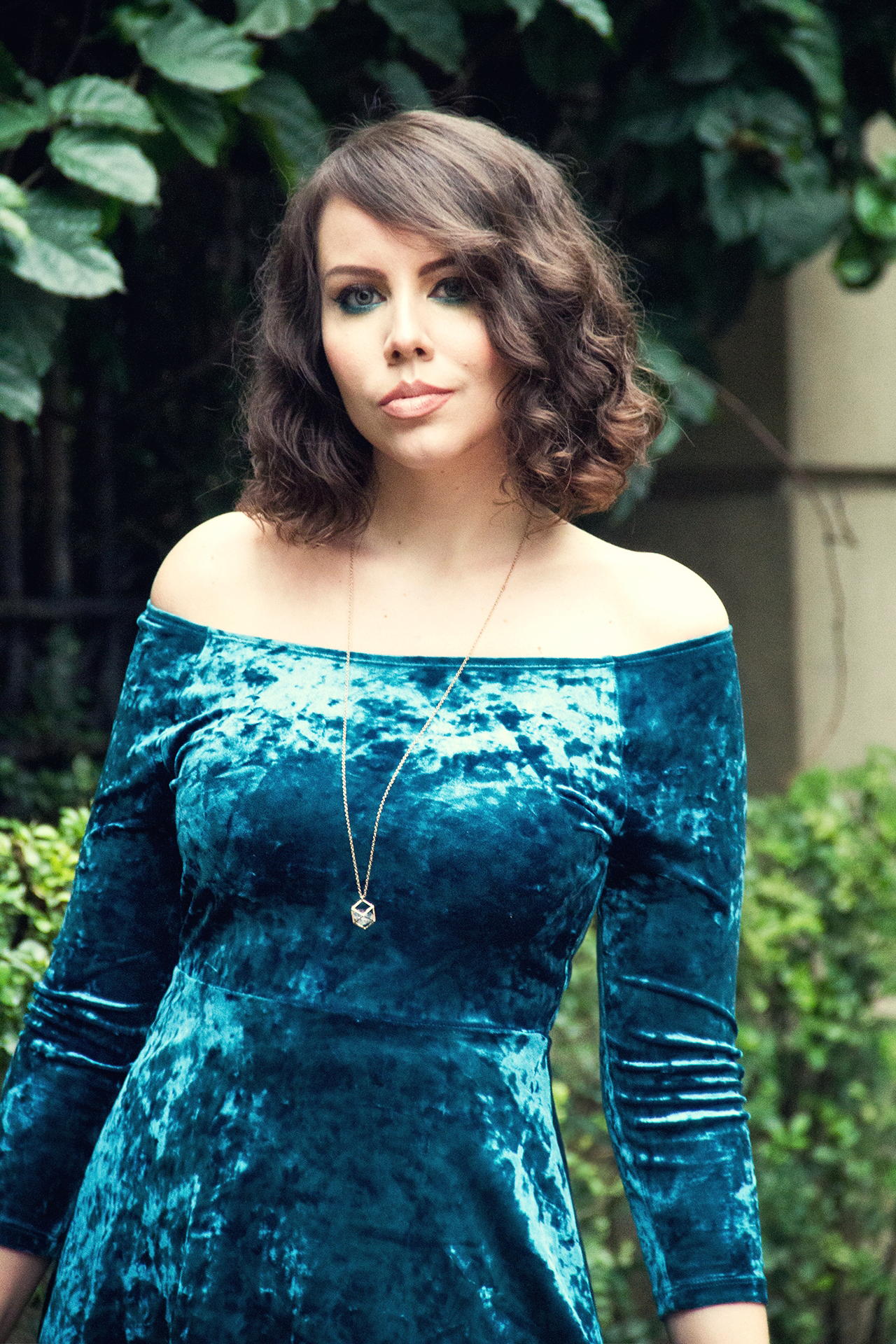 gostei-e-agora-vestido-veludo-molhado-teal-velvet-dress-11