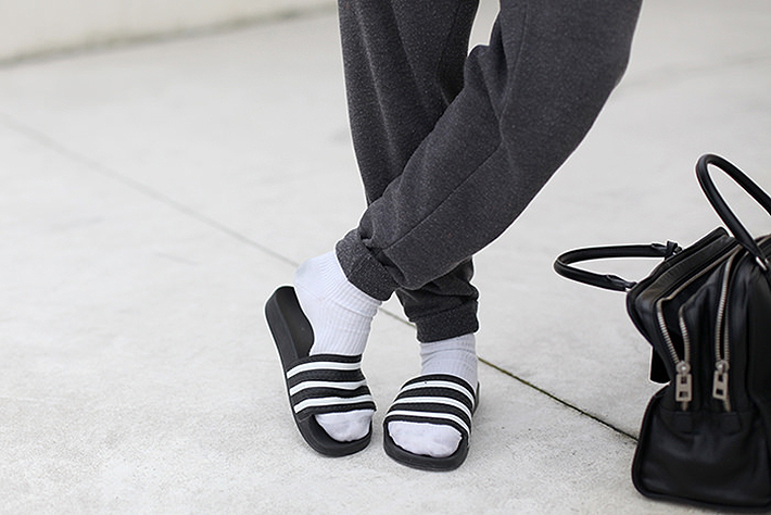 gostei-e-agora-chinelo-slide-com-meia-sandalia-tendencia-02