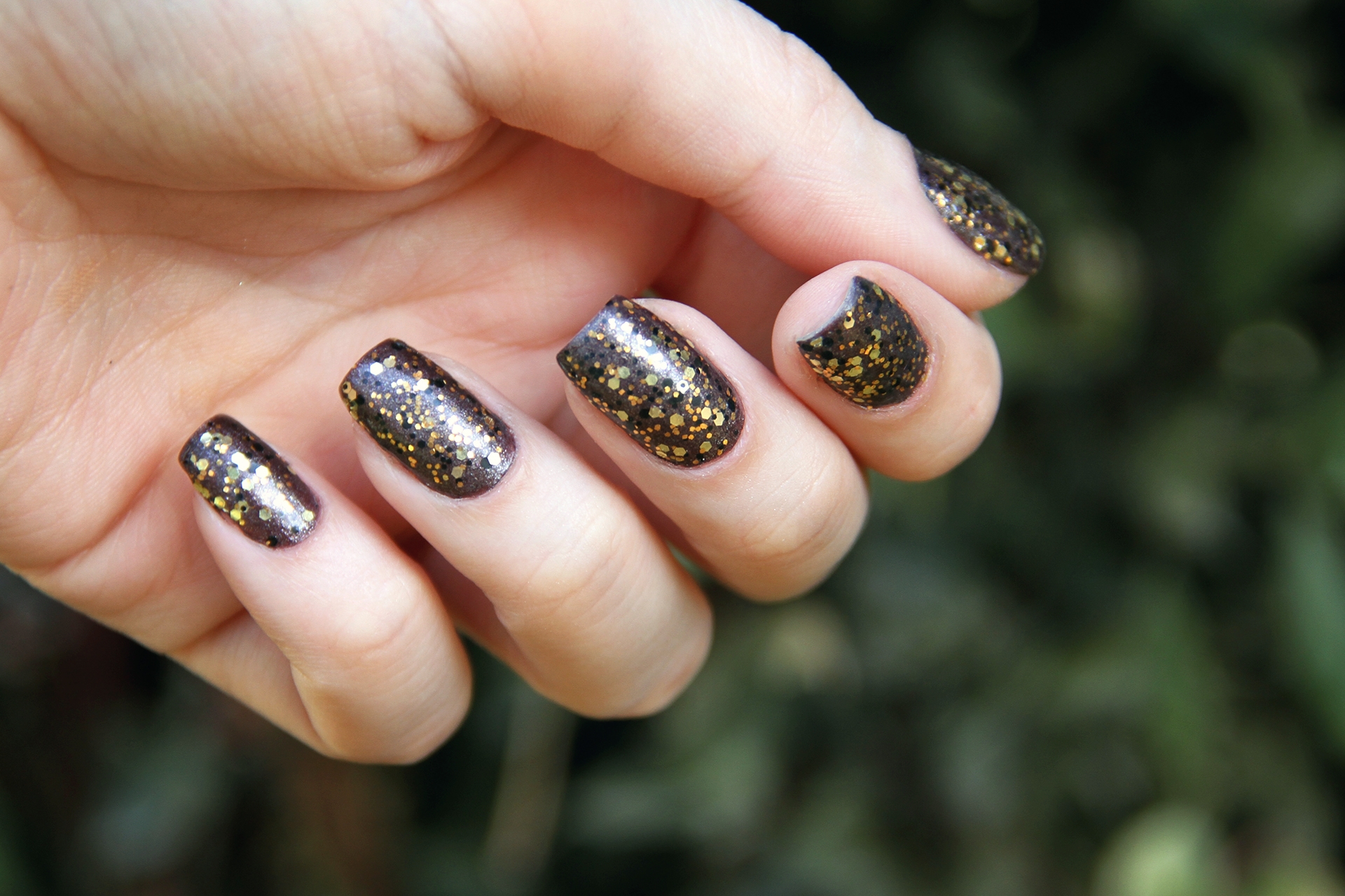 gostei-e-agora-unhas-colorama-gio-antonelli-duvido-nao-olhar-glitter-top-beauty-ultimate-lay-apostando-em-vegas-04